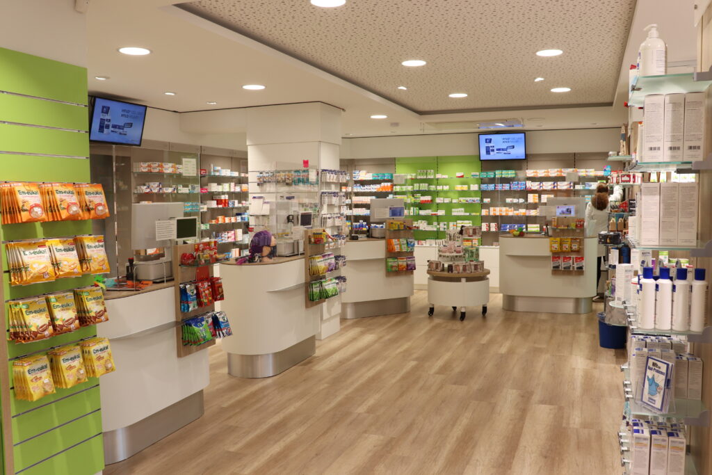 Filiale der Bröltal-Apotheke von Innen